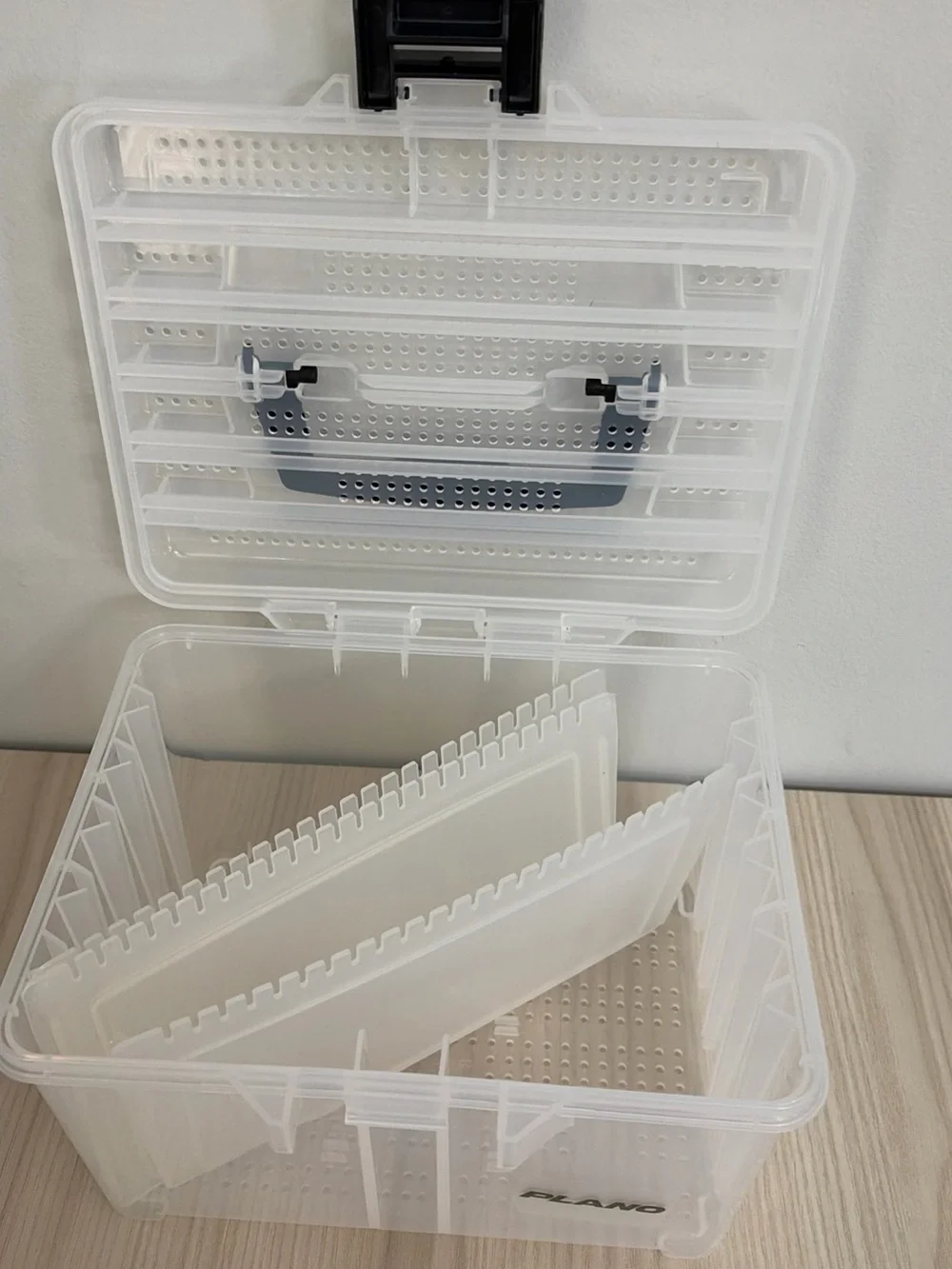 Plano Clear Plastic Storage Box with Black Latch ( 3 divisions)